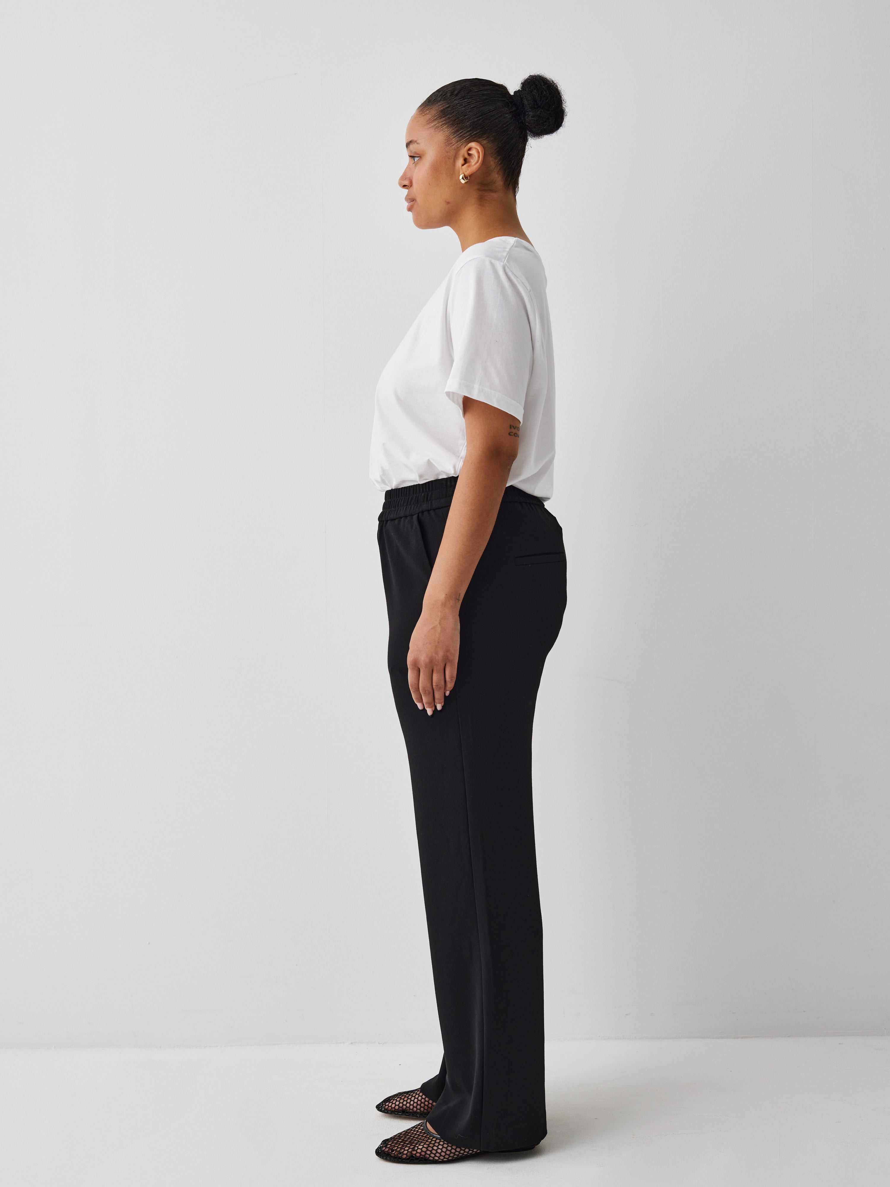 Phillipa_Black_Model_