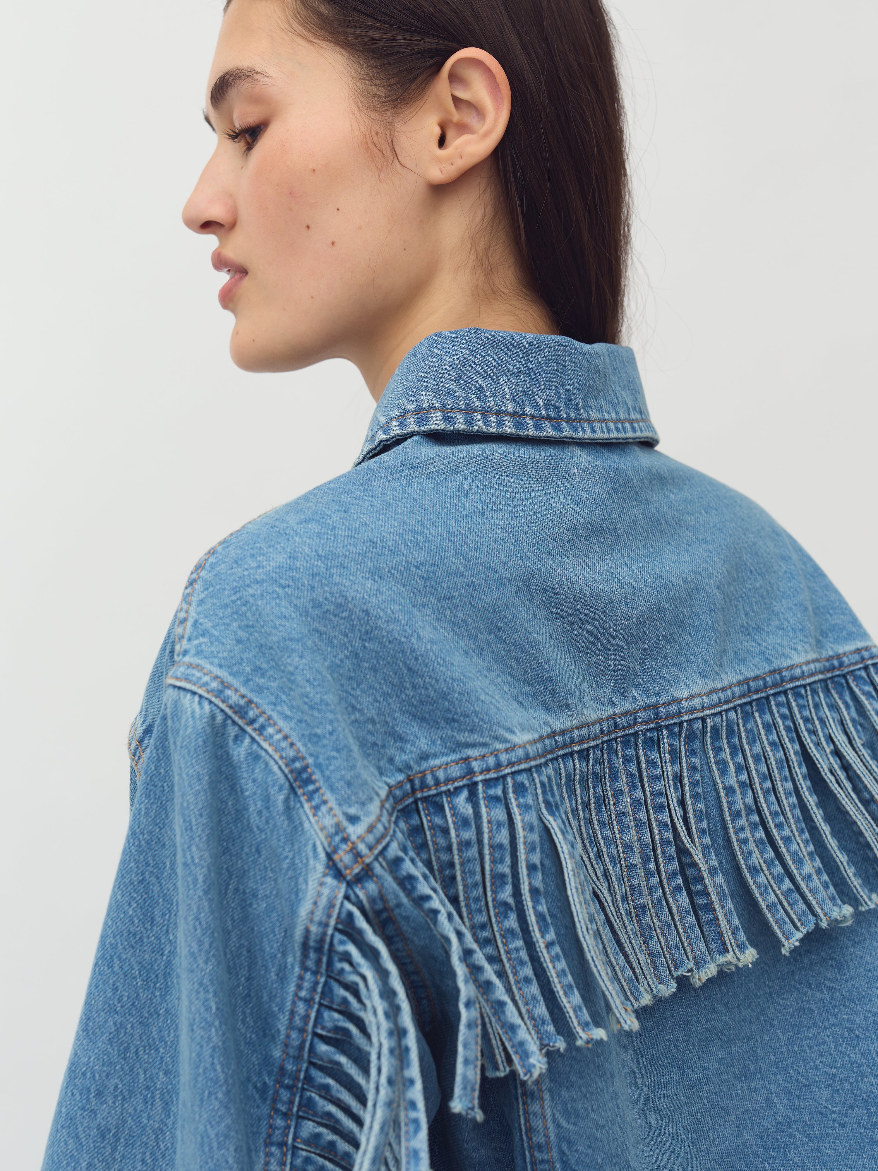 Catherina-M_Light Blue Wash_Model_4