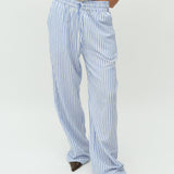 Grasielle-M_Ultramarine stripe_Model_1