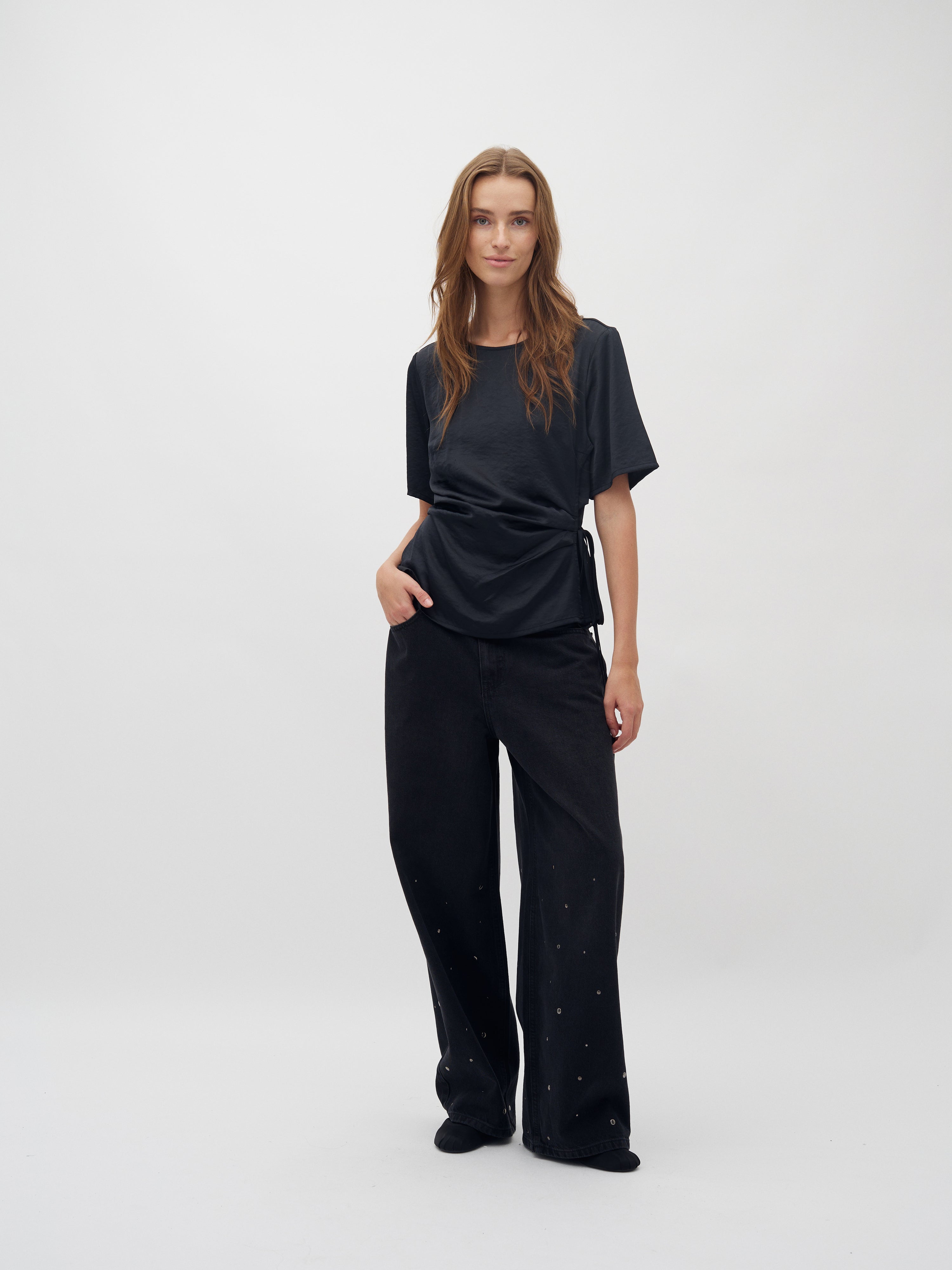 Kylar Short-M_Black_Model_3