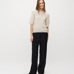 Clara Crew-M_Oat Melange_Model_3