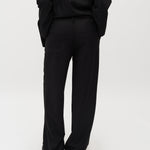 Kammia-M_Black_Model_2