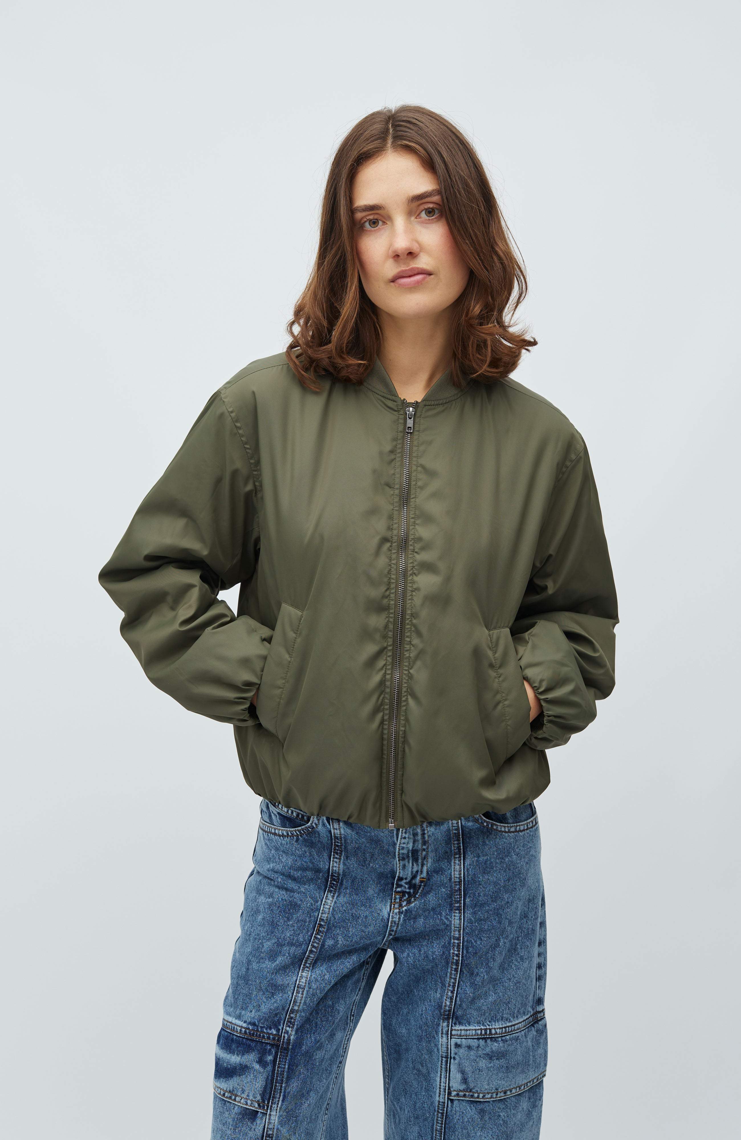 Michi-M_Dusty Olive_Model_2