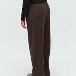 Lucy-M_Coffee Brown_Model_2