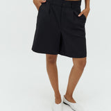 Guri-M_Black_Model_4