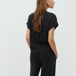 Linea Short-M_Black_Model_2
