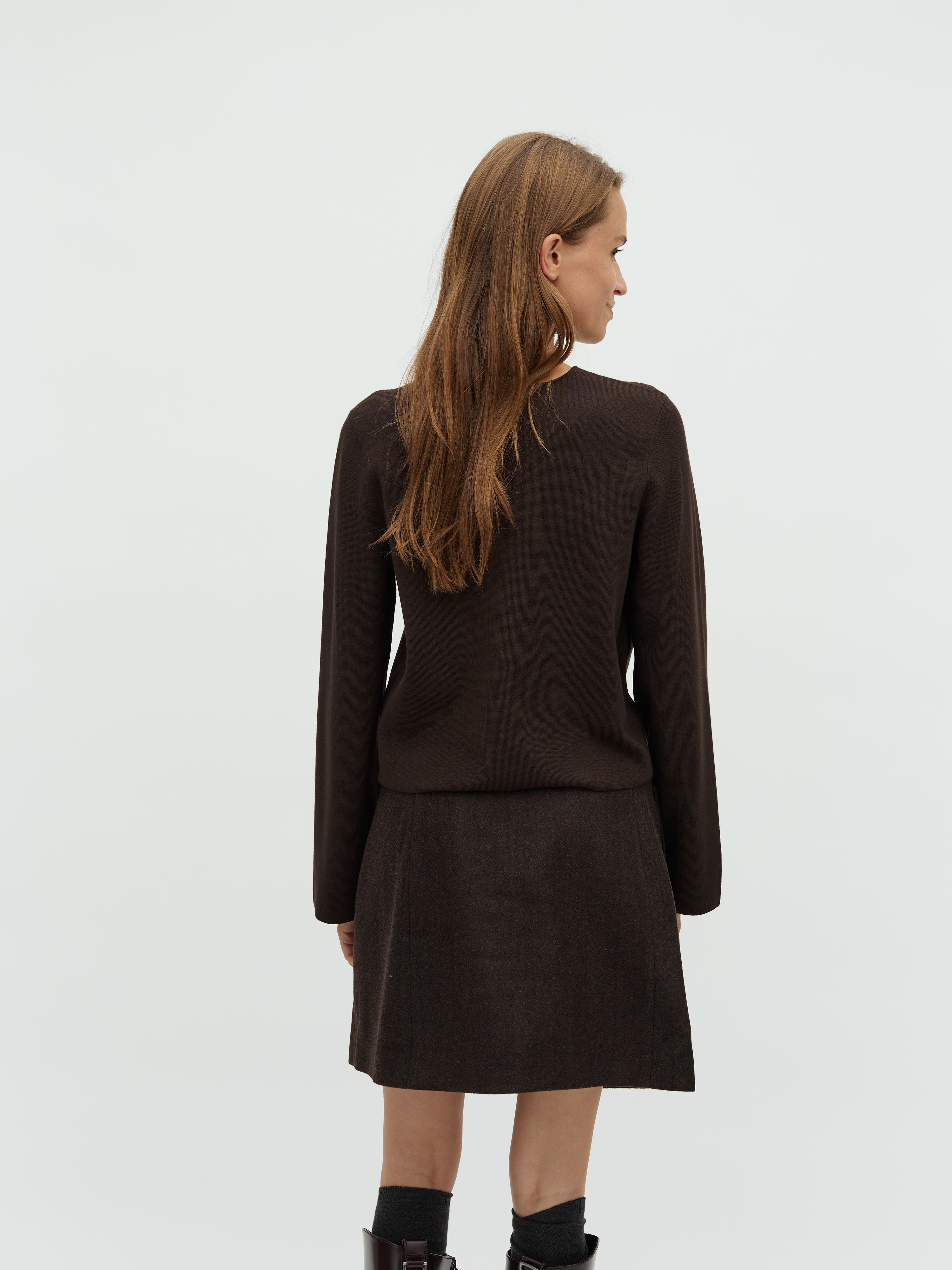 Keya-M_Brown Black Twill_Model_3