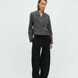 Iva-M_Grey Check_Model_3