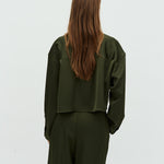 Emele-M_Pine Green_Model_2