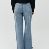 Bellmer-M_Light Blue Brushing_Model_4