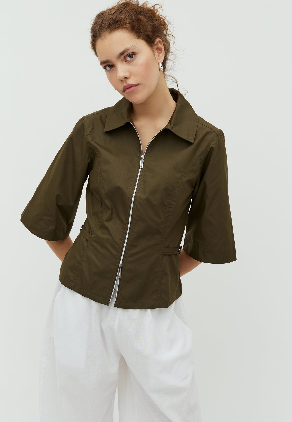 Anoul-M_Dark Olive_Model_0