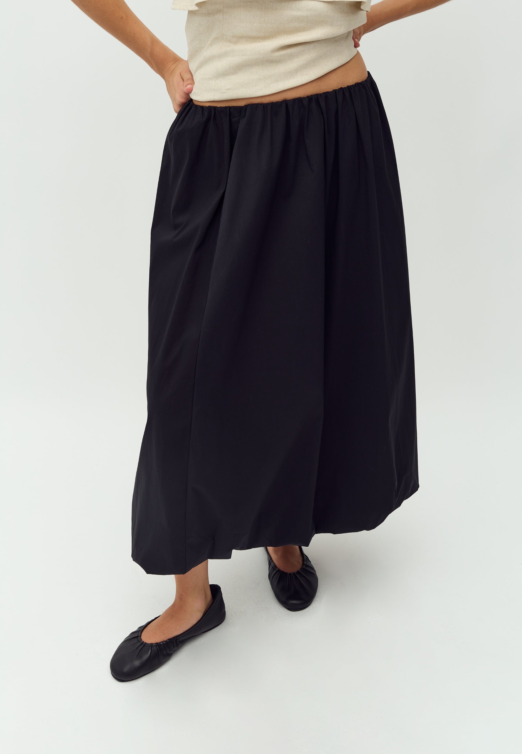 Baloona-M_Black_Model_1