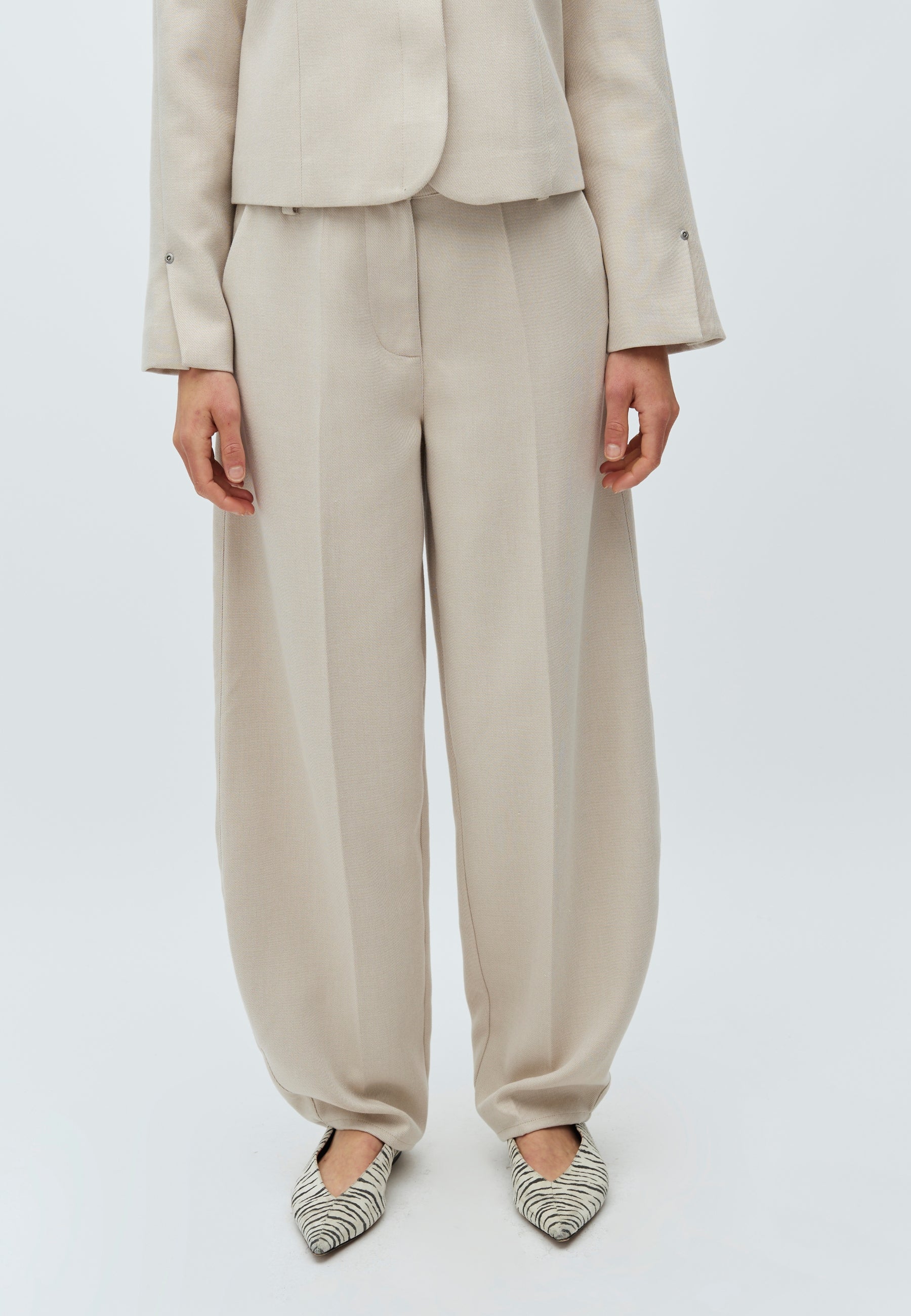 Bodil-M_Spring Brown Melange_Model_1