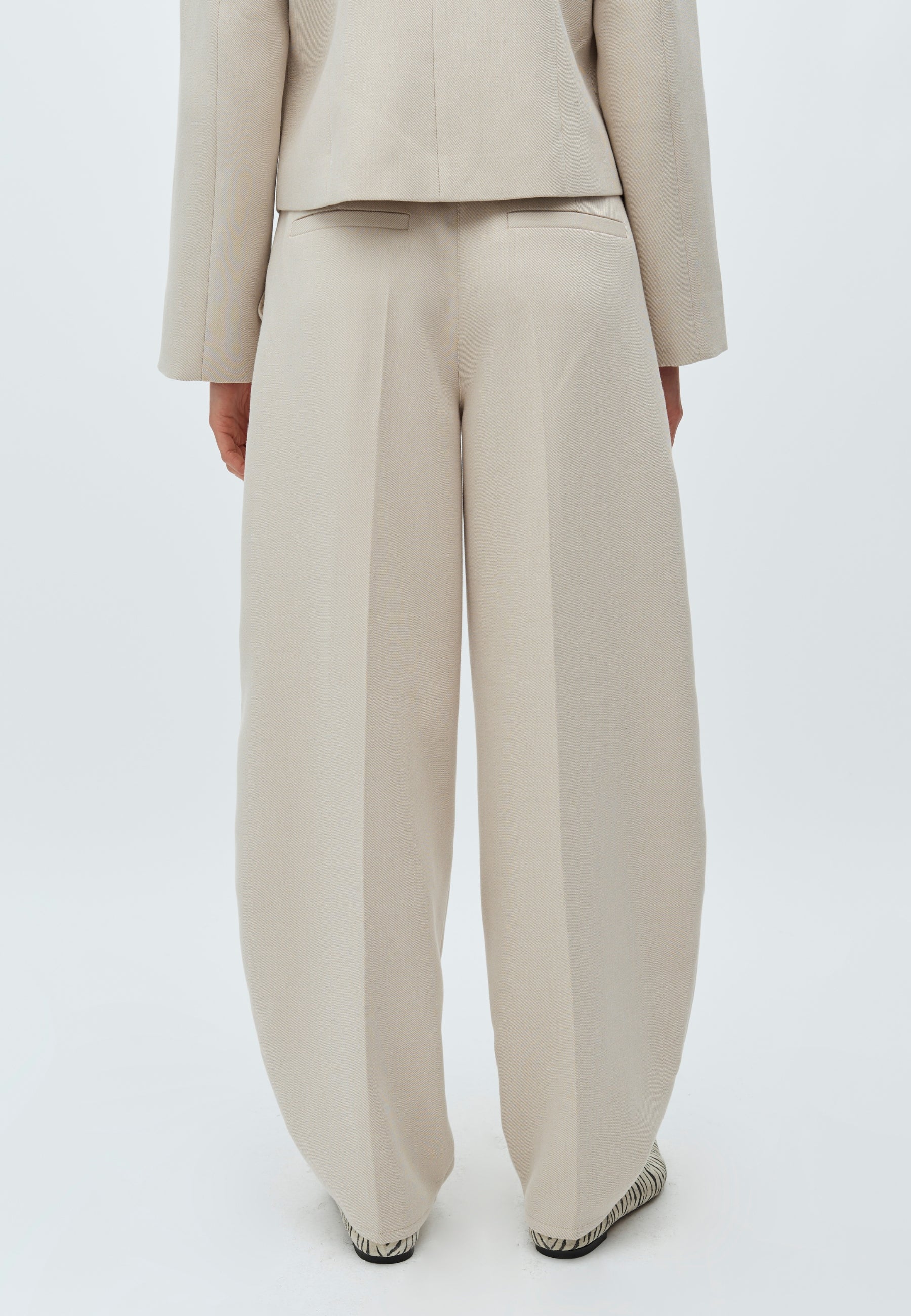 Bodil-M_Spring Brown Melange_Model_3