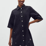 Calamya-M_Black Midnight Wash_Model_1