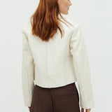 Alfino-M_White Cow_Model_2