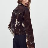 Joline-M_Brown Cow_Model_4