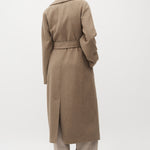 Umia-M_Greige Melange_Model_2