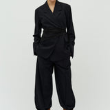 Pija-M_Black_Model_0