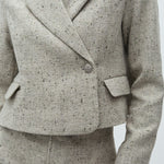 Iva-M_Sparkle Grain_Model_1