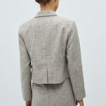 Iva-M_Sparkle Grain_Model_3