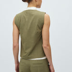 Flavina-M_Dusty Olive Melange_Model_1