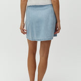 Kaia-M_Light Soft Wash_Model_2