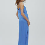Leslee W-M_Ultramarine_Model_1