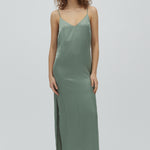 Leslee W-M_Agave Green_Model_0