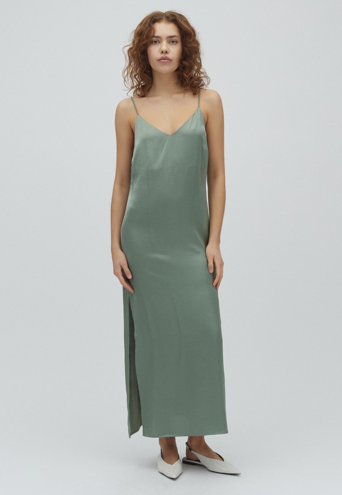 Leslee W-M_Agave Green_Model_0