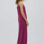 Leslee-M_Radiant Raspberry_Model_2