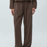 Daniello-M_Chocolate Brown_Model_1