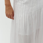 Safiye-M_White_Model_1