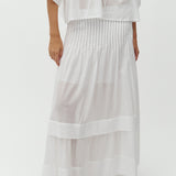 Safiye-M_White_Model_2