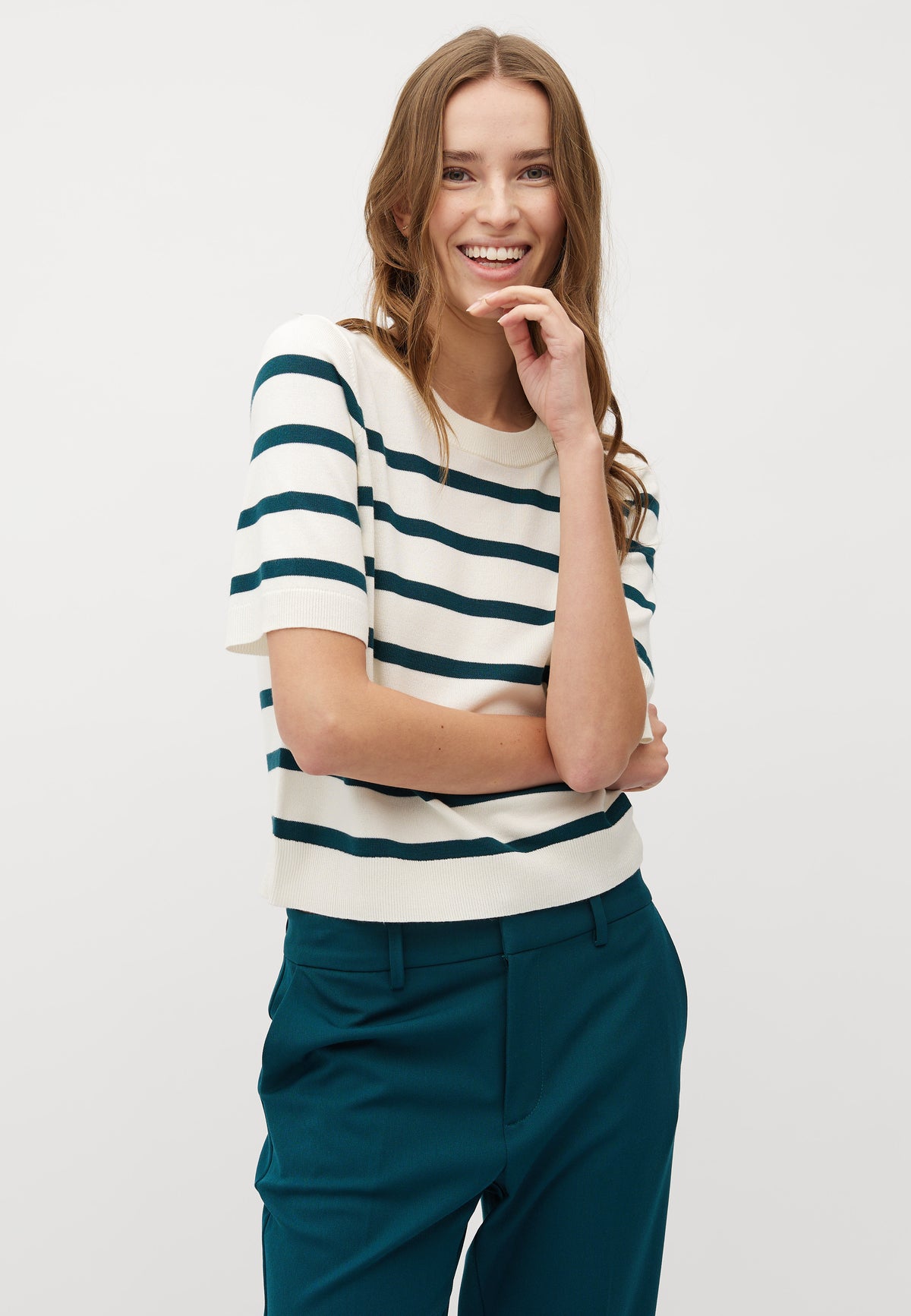 Carla-M_Mediterra Sugar Stripe_Model_0