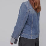 Ami-M_Washed Blue Jay_Video_0